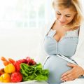 Cura del corpo in gravidanza e alimentazione
